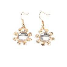 Women's Elegant Diamond Flowers Necklace and Earrings Jewelry Set