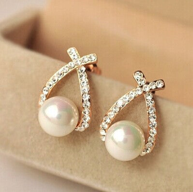 Brincos Pearl & Crystal Stud Earrings